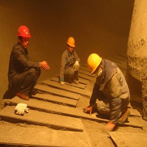 福州水泥庫(kù)清灰的必要性與挑戰(zhàn):確保生產(chǎn)效率與安全